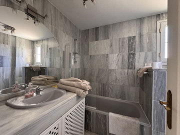 15-11d12f2f454f2f5e9b981fdd8b901d51