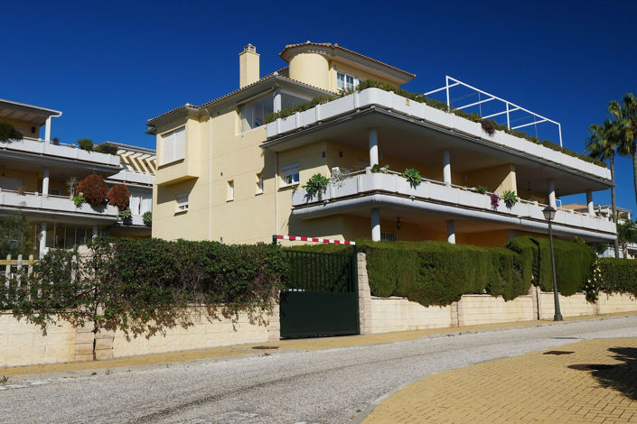 Image No.29-2 Bed Property for sale