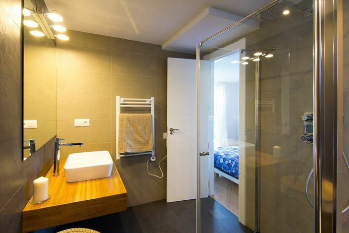 Image No.3-4 Bed Property for sale