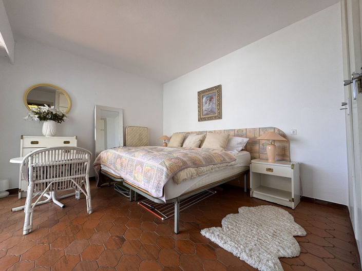 Image No.6-1 Bed Property for sale