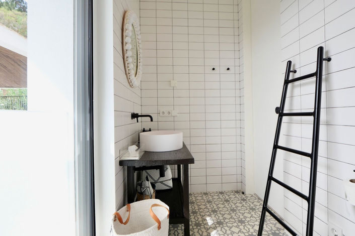 Image No.27-6 Bed Property for sale