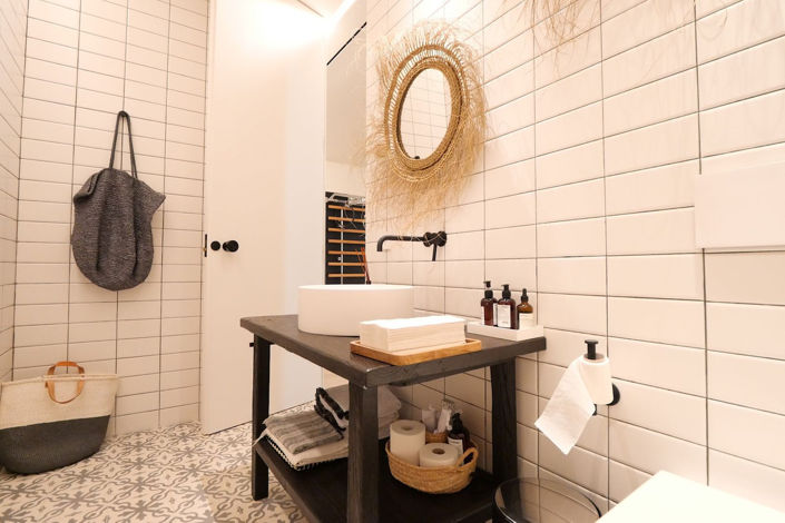 Image No.30-6 Bed Property for sale