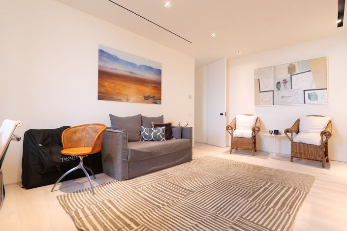 Image No.44-6 Bed Property for sale