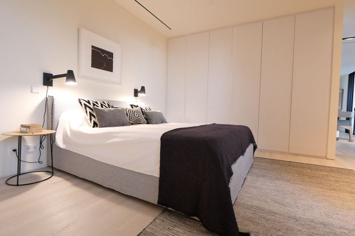 Image No.47-6 Bed Property for sale