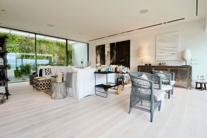 Image No.5-6 Bed Property for sale