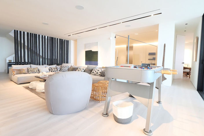 Image No.52-6 Bed Property for sale