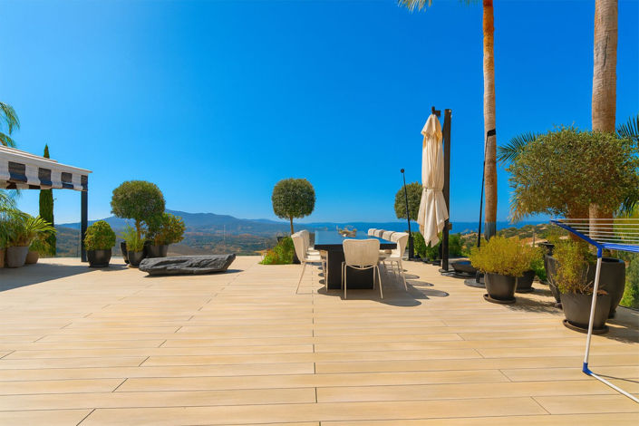 Image No.58-6 Bed Property for sale