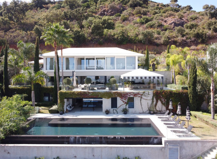 Image No.8-6 Bed Property for sale