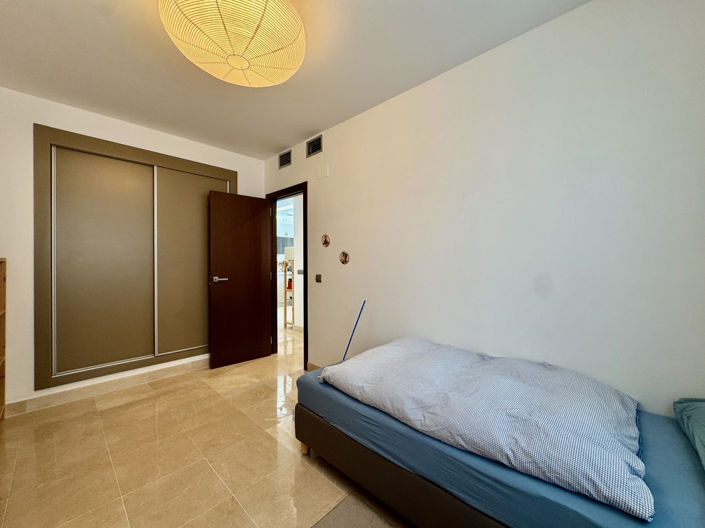 Image No.28-3 Bed Property for sale