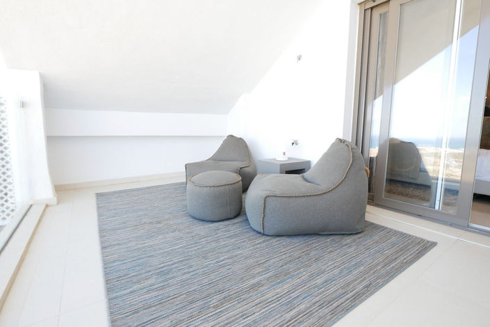 Image No.26-3 Bed Property for sale