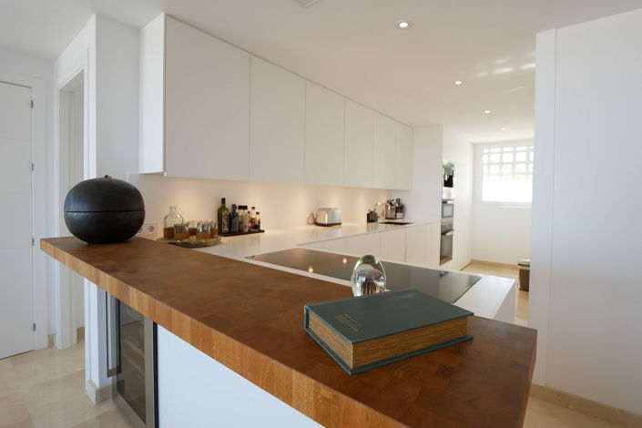 Image No.48-3 Bed Property for sale