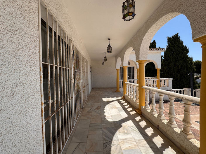 Image No.16-3 Bed Property for sale