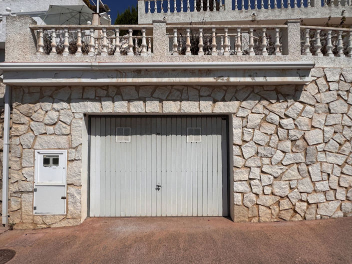 Image No.29-3 Bed Property for sale