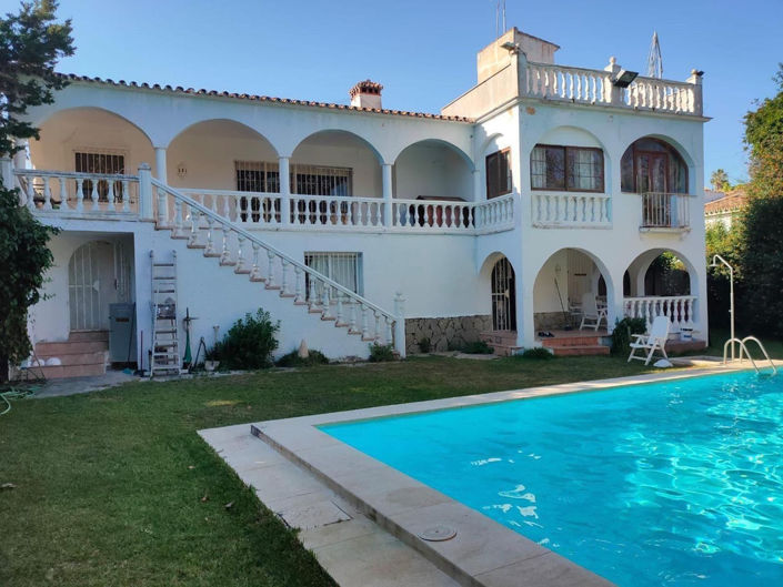 Image No.1-Propriété de 5 chambres à vendre à Marbesa