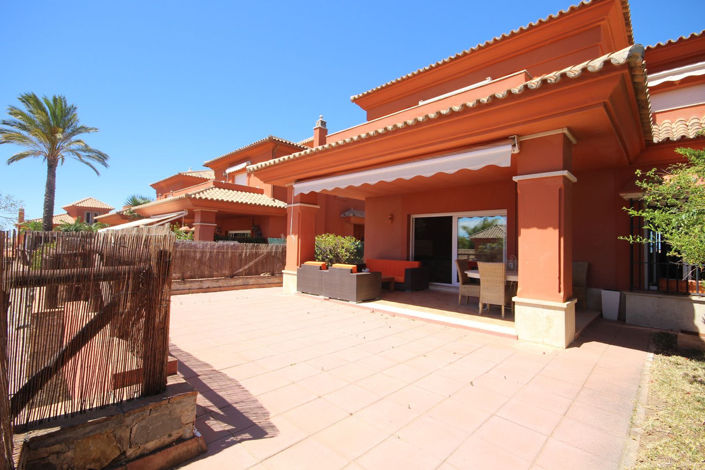 Image No.1-3 Bed Property for sale