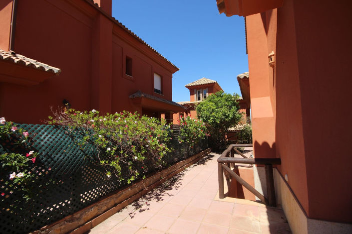 Image No.7-3 Bed Property for sale