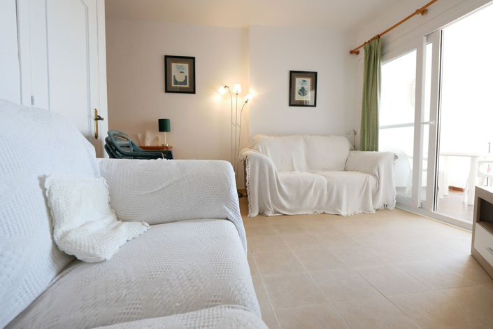 Image No.2-2 Bed Property for sale