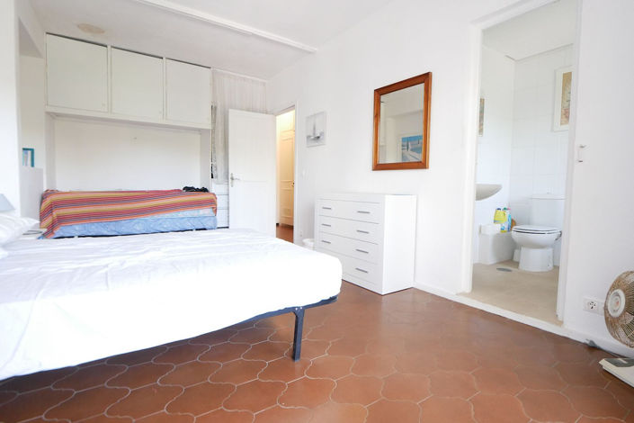 Image No.9-2 Bed Property for sale