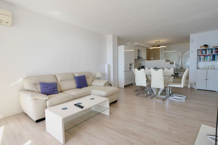 Image No.12-1 Bed Property for sale