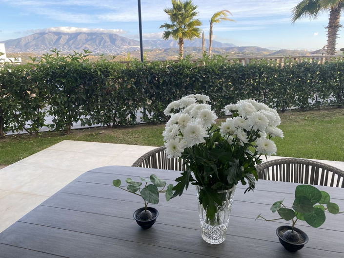 Image No.1-2 Bed Property for sale