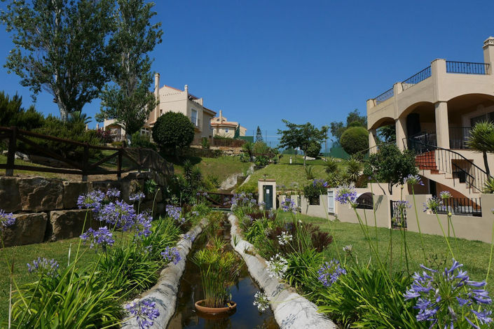 Image No.1-3 Bed Property for sale