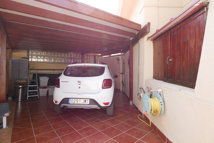 Image No.15-3 Bed Property for sale