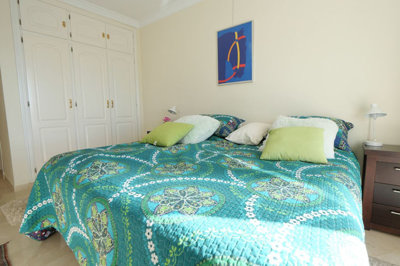 11-20939a0134ad724a8cb2a801094d15a4