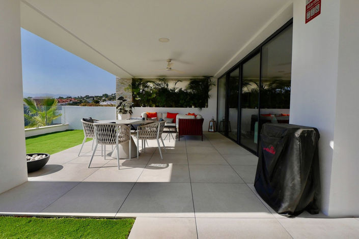 Image No.41-3 Bed Property for sale