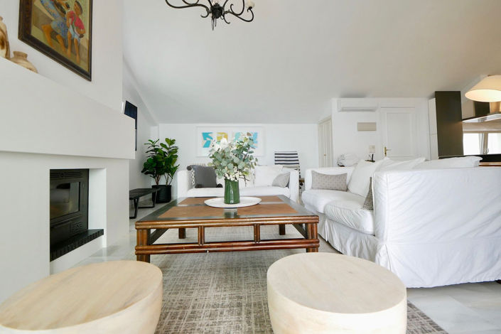 Image No.31-3 Bed Property for sale