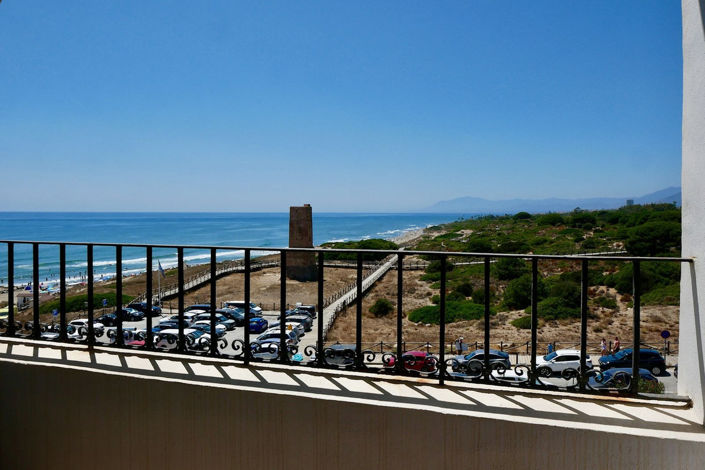 Image No.12-3 Bed Property for sale