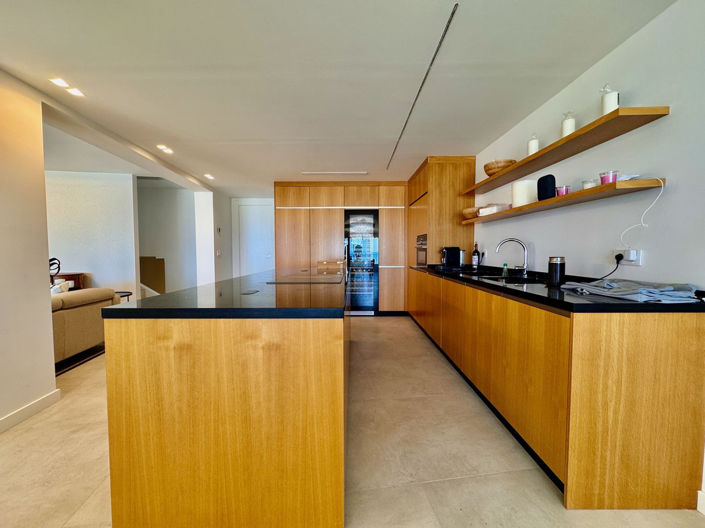 Image No.24-3 Bed Property for sale