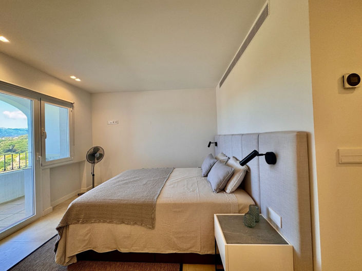 Image No.31-3 Bed Property for sale