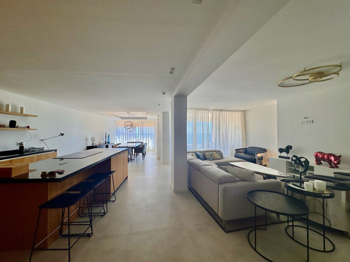 Image No.36-3 Bed Property for sale