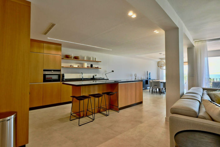 Image No.40-3 Bed Property for sale