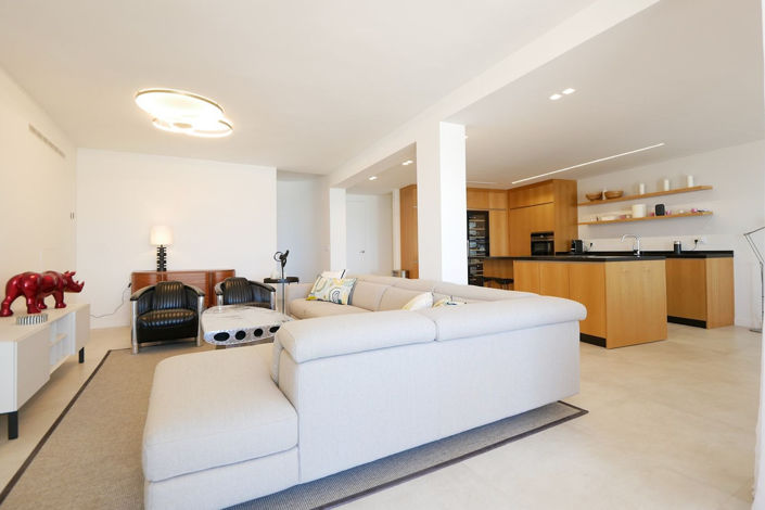 Image No.51-3 Bed Property for sale