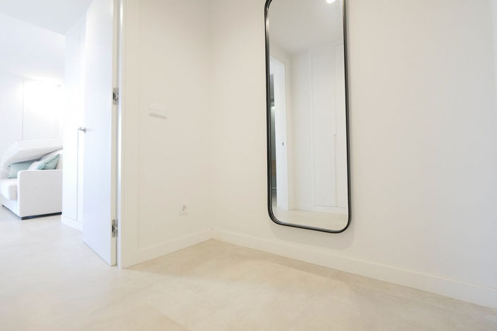 Image No.54-3 Bed Property for sale