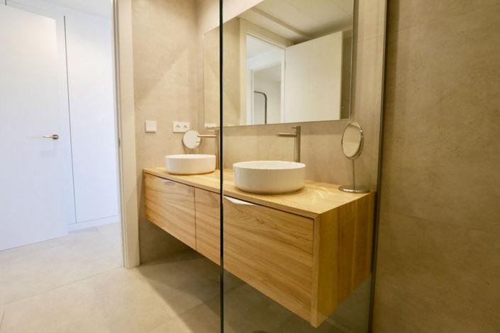 Image No.62-3 Bed Property for sale