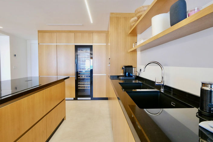 Image No.67-3 Bed Property for sale