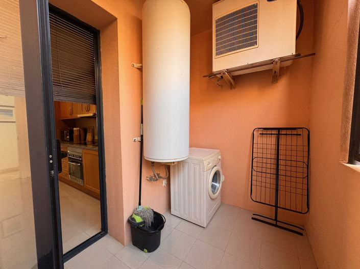 Image No.21-2 Bed Property for sale