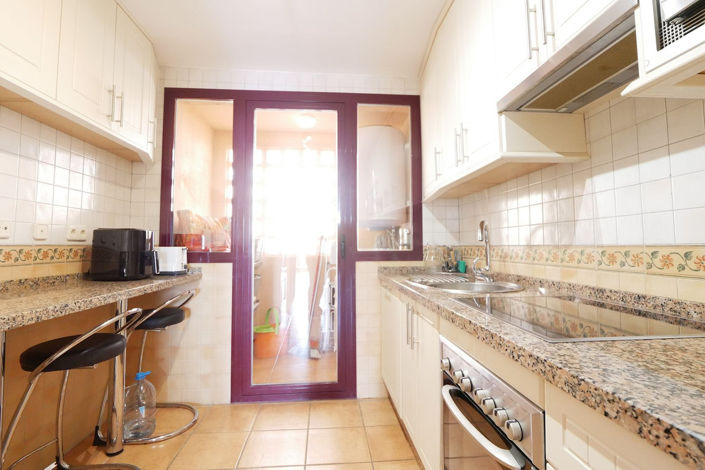 Image No.4-2 Bed Property for sale