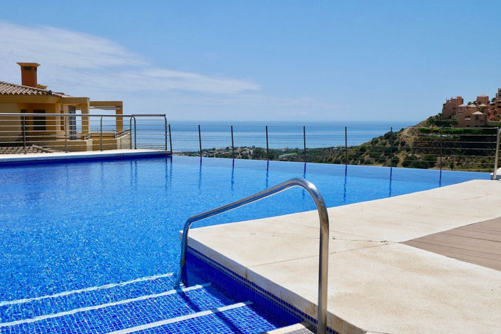 Image No.1-3 Bed Property for sale