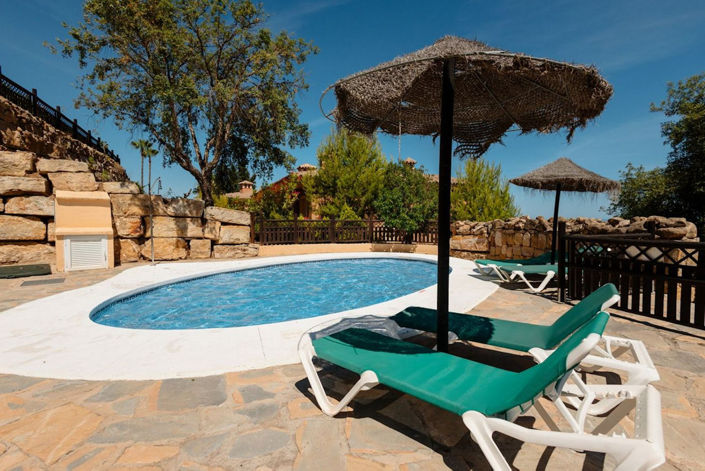 Image No.20-2 Bed Property for sale