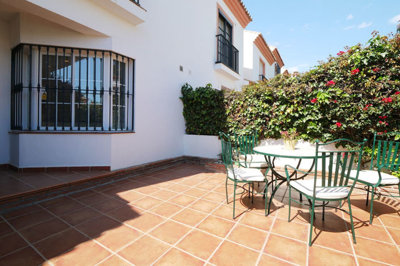 2-5bd7b9d04b45e33852eaf0ec6670150d