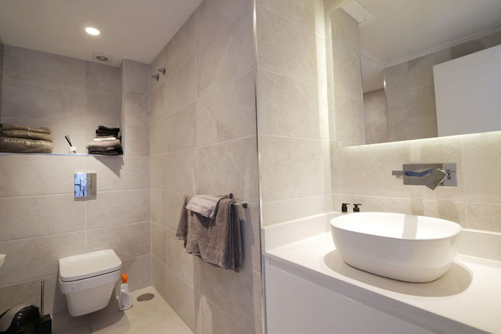 Image No.21-4 Bed Property for sale