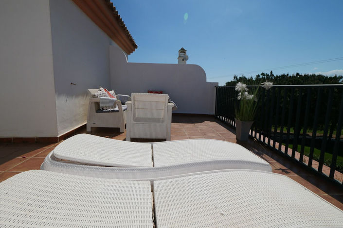 Image No.27-4 Bed Property for sale