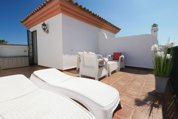 Image No.4-4 Bed Property for sale