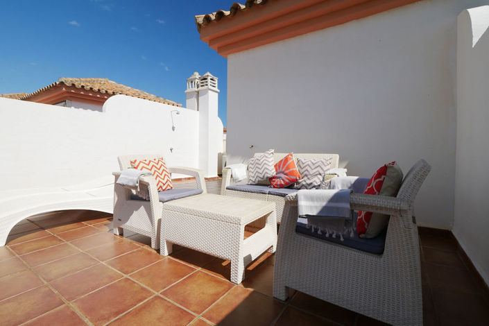 Image No.5-4 Bed Property for sale