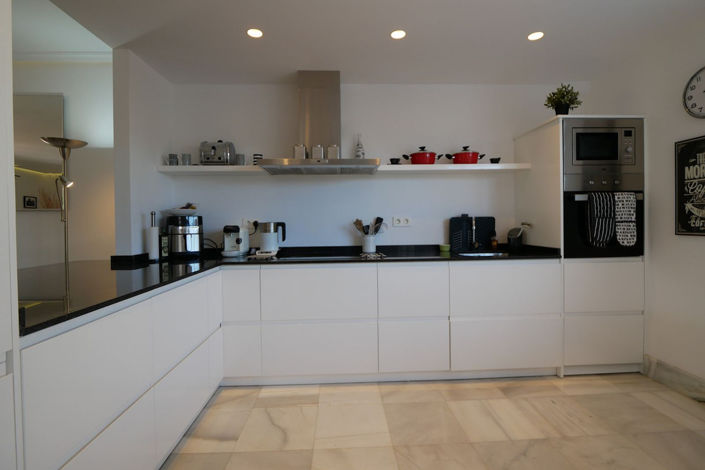 Image No.7-4 Bed Property for sale