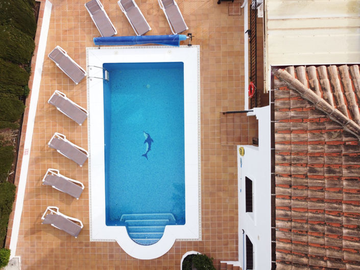 Image No.12-6 Bed Property for sale