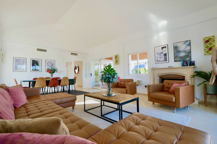 Image No.41-6 Bed Property for sale